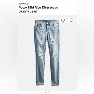 JUDY BLUE
Peter Mid Rise Distressed
Skinny Jean
